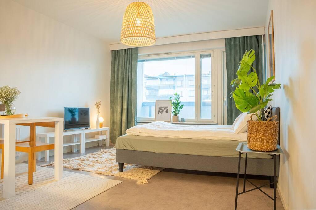 Arctic Downtown Dream: Cozy City Studio Рованіемі Екстер'єр фото