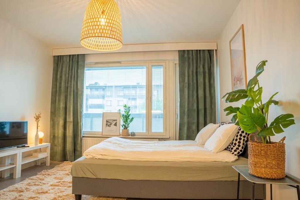 Arctic Downtown Dream: Cozy City Studio Рованіемі Екстер'єр фото