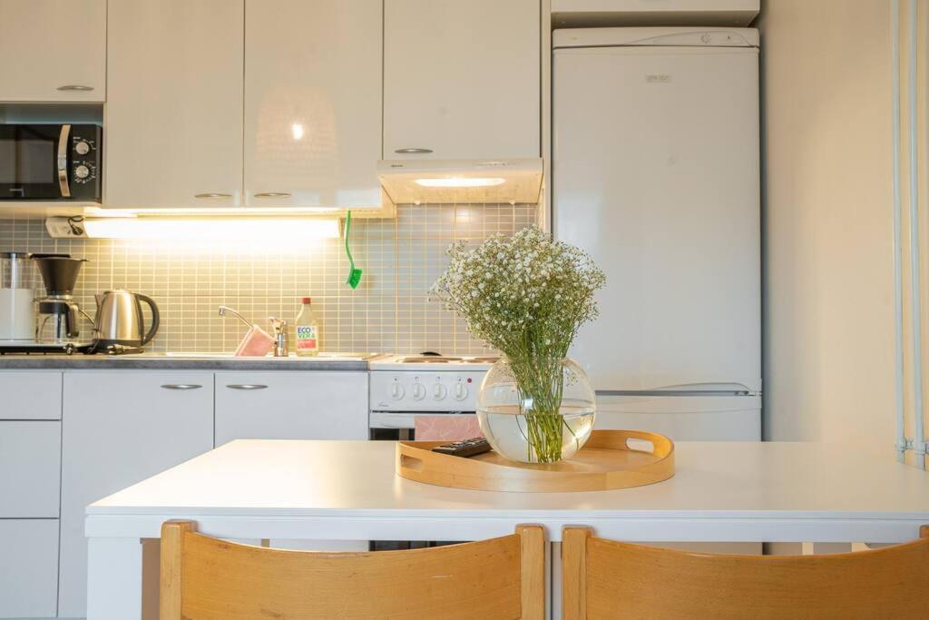 Arctic Downtown Dream: Cozy City Studio Рованіемі Екстер'єр фото