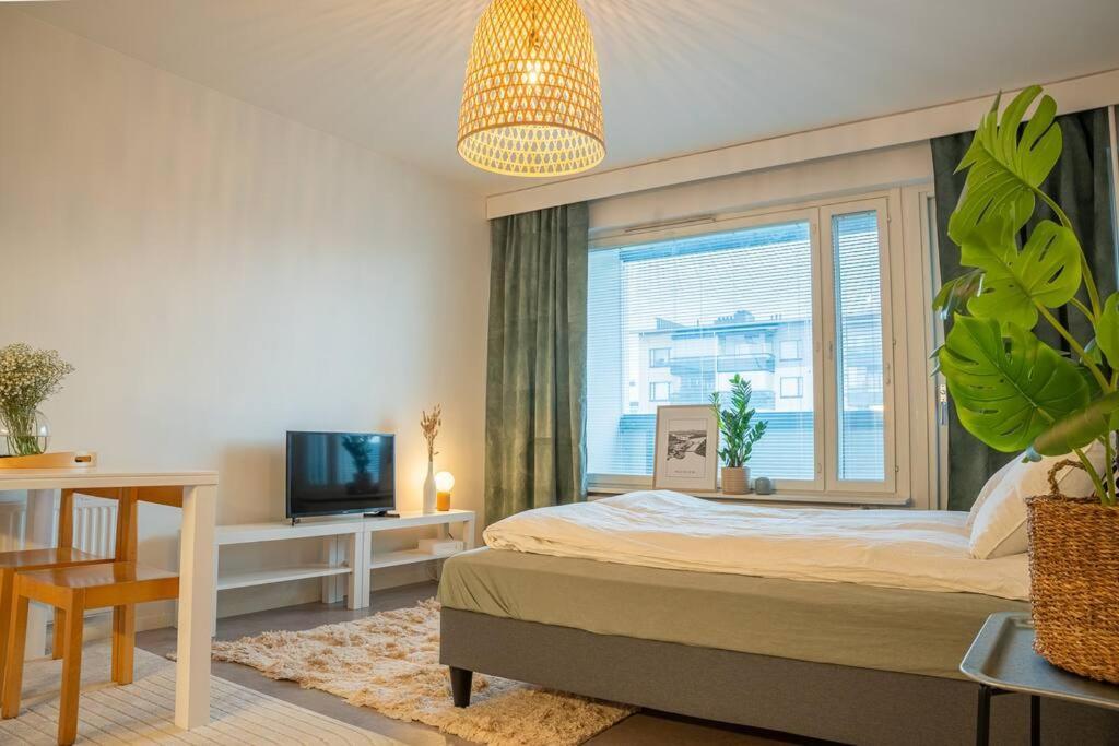 Arctic Downtown Dream: Cozy City Studio Рованіемі Екстер'єр фото